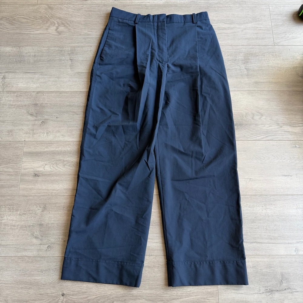 Zara Navy blue trouser pant - size medium